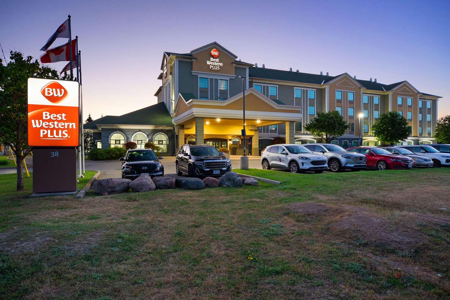 Best Western Plus Executive Inn Торонто Екстер'єр фото