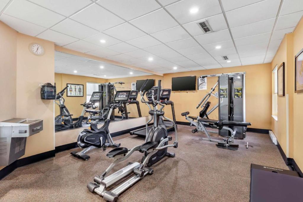 Best Western Plus Executive Inn Торонто Екстер'єр фото