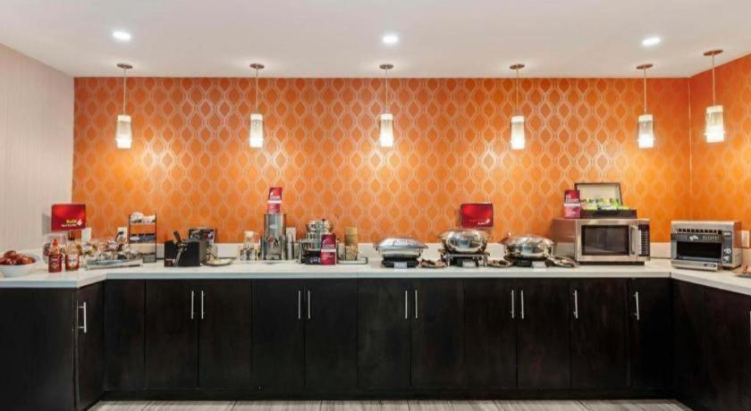 Best Western Plus Executive Inn Торонто Екстер'єр фото