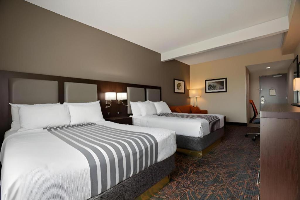 Best Western Plus Executive Inn Торонто Екстер'єр фото