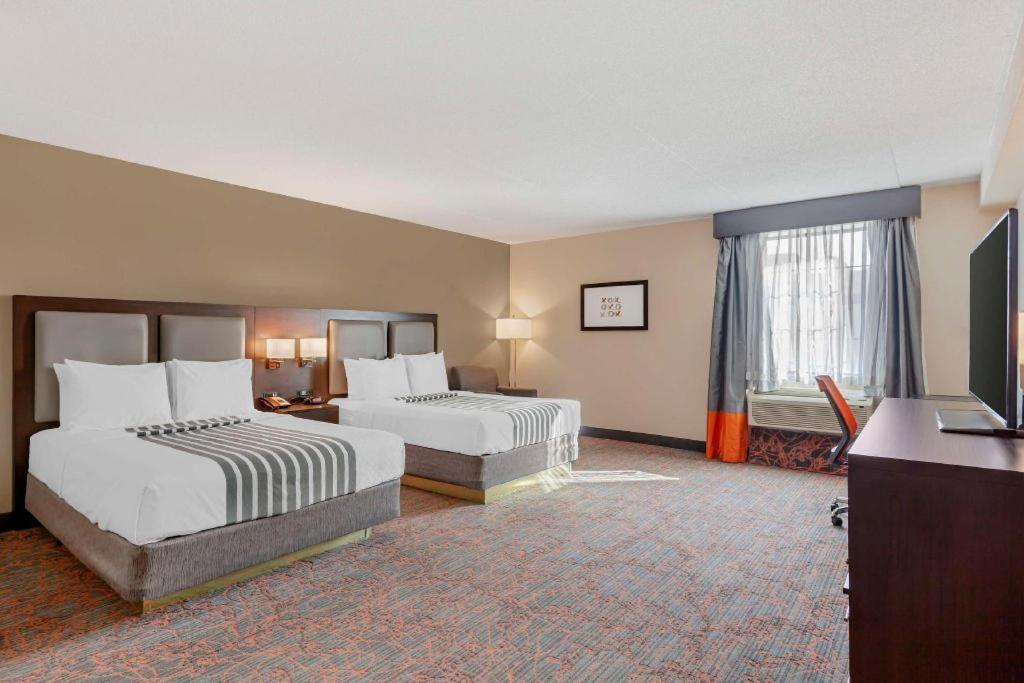 Best Western Plus Executive Inn Торонто Екстер'єр фото