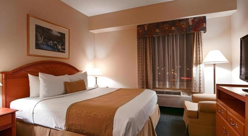 Best Western Plus Executive Inn Торонто Екстер'єр фото