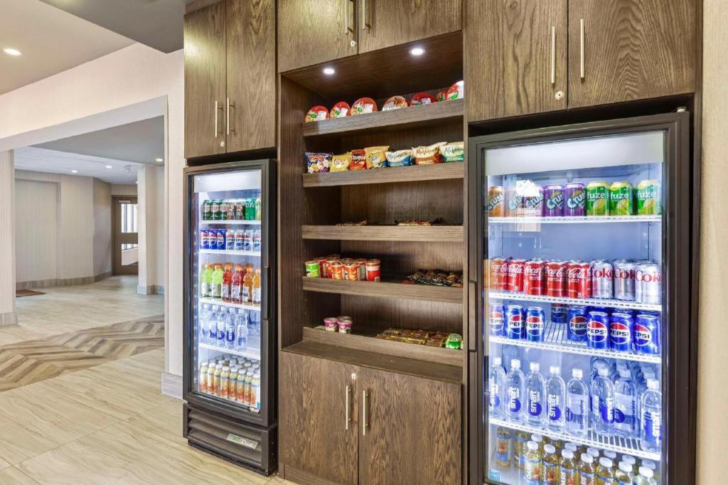 Best Western Plus Executive Inn Торонто Екстер'єр фото